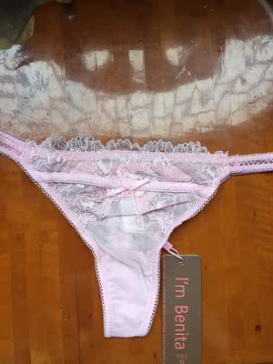 出乎意料的好，很喜欢，质量很好有弹性，穿上很舒服，没有色差，好评