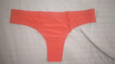 给老婆买的还没试穿，应该很性感吧，穿着性感才会有激情，期待不一样的感觉出现，我已买过很多次此商家的内衣裤啦，贴身舒适感觉就是不一样，非常值得信赖。