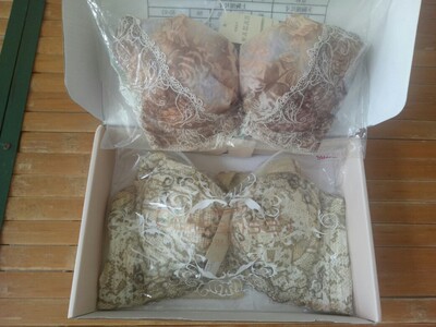 质量不错，穿着舒服，尺码标准，物流很快，好评！