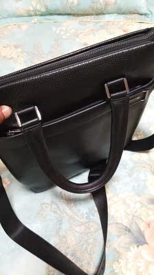 目前看来KHARONO男包怎么样，质量很差是真的吗