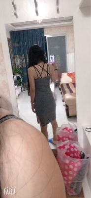 不错很显身材，很喜欢，一点没感觉闷热，喜欢的美妞可以下手啦。