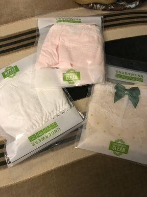 纯棉的，质量棒棒哒，很喜欢，发货速度很快，店家服务态度好。