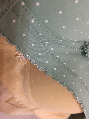 宝贝质量不错,送的内裤也很好,弹性足,好穿再来,全五星好评 宝贝质量不错,送的内裤也很好,弹性足,好穿再来,全五星好评