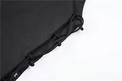 面料不错,泳衣材质的,有弹性,很性感,买来穿着玩玩~估计不敢出门~· 面料不错,泳衣材质的,有弹性,很性感,买来穿着玩玩~估计不敢出门~·