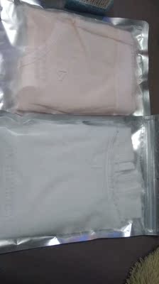 经检查,质量好,松紧度适宜,厚薄适合十二三岁的小姑娘穿着。发货快,独立包装挺方便。好评!!! 经检查,质量好,松紧度适宜,厚薄适合十二三岁的小姑娘穿着。发货快,独立包装挺方便。好评!!!