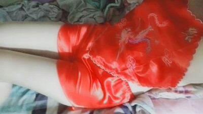 快递收到了以后迫不及待的打开看了看,东西很不错,我很喜欢,下次会回购,也会推荐给朋友的。 快递收到了以后迫不及待的打开看了看,东西很不错,我很喜欢,下次会回购,也会推荐给朋友的。