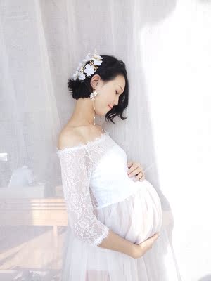 衣服穿起来很好看，很轻，美中不足就是很久没穿三角内裤了，有点勒，建议商家可以改良下