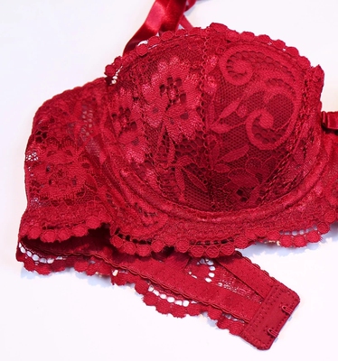 内衣很舒服,质量不错,收副乳,推荐大家购买 内衣很舒服,质量不错,收副乳,推荐大家购买