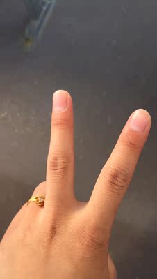 试了一下大小正合适，也挺舒服的，款式比较简单，还不错