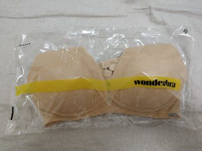 价格还算实惠吧，侧边是薄纱的应该比较透气，聚拢效果不错。