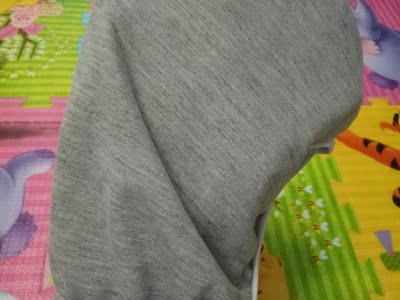 货早就收到了，一直没顾上评价，质量很好，同期买了两家的产品，这个明显好，拿在手里有分量，而且不透，另一特别薄，这个腰围弹性也好，喜欢的感觉买哦！