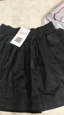 衣服收到了。质量很好，穿上效果也特别好看，下次还会再来的