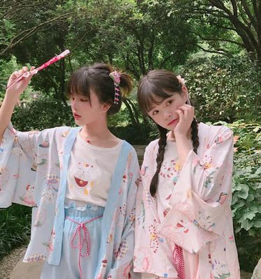 买来跟闺蜜一起拍写真的，一人买了一套，哈哈哈，真是美呆啦ヾ|≧_≦|〃，很日系很好看有没有？~(@^_^@)~，其实实物颜色会更好看哦~~值得买！