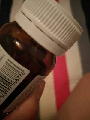 感谢贺柏圣出了一款贴心的暖宫产品，之前一直胃疼吃的他们家养胃的产品现在好了，最近打算要孩子了，但是月经一直不是很正常，想调理一下，姐姐给我推荐了贺柏圣的这款暖宫片，因为姐姐的情况跟我差不多，由于月经不正常宫寒导致一直怀不上孕，最后坚持用了贺柏圣的暖宫片终于得了小宝宝，希望我跟姐姐也一样能早日怀上小宝宝