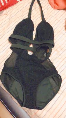 料子很不错呢!没有我想象的那么厚,很性感哦!我身高170,体重120斤,感觉XL有点大,L应该正好。发货很快呢!盘锦到大连一天就到了。非常喜欢 料子很不错呢!没有我想象的那么厚,很性感哦!我身高170,体重120斤,感觉XL有点大,L应该正好。发货很快呢!盘锦到大连一天就到了。非常喜欢