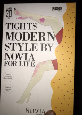 超级好评 脚尖部位设置的很好很坚实  包装也很好看 穿上后的效果很好  很贴身很舒服  不掉档