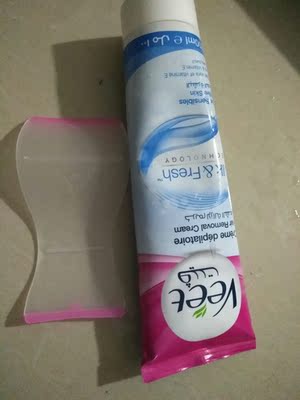 特地用了之后再来评价的，涂上去很温和不刺激，毛毛脱的很干净，脱完以后感觉皮肤滑滑的跟嫩，自己买了茹荟胶涂了，很大只，划算好用