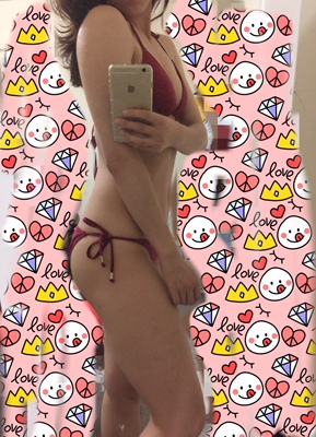 好看，喜歡，小胸實穿 168/58公斤/75B,拿s,副乳遮不住，臀大但不能選大一點尺寸的褲子，真可惜