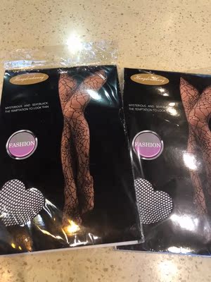 这个袜子非常棒，穿起来很舒服，体验感不错值得购买。渔网袜配牛仔裤真的是很skr的搭配！超爱！