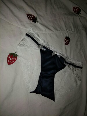 宝贝满足我的期待，收到宝贝立马拆开看到它们高兴极了，实物与照片相符，卖家本着质量为本诚信经营的服务理念服务每个消费者，非常赞👍！如果有需要还会再次光顾的！