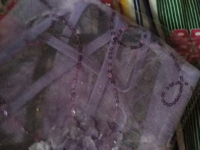 宝贝收到了，跟图片上的一样，紫色的图案很漂亮，物流也超快，祝店铺生意兴隆！！！