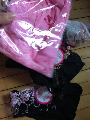 很喜欢，大爱，价格实惠，质量好，喜欢的朋友可以下手，送的睡裙很性感