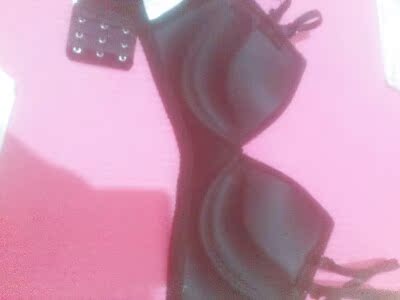 最喜欢这款，不过颜色太少了，只有三种颜色。终于找到适合小胸的文胸了，穿上不会显大，也不会太平。大小正好，显的胸小巧。以后就认准他家了。好不容易找到适合自己的。 终于找到适合小胸的文胸了，穿上不会显大，也不会太平。大小正好，显的胸小巧。以后就认准他家了。好不容易找到适合自己的。 终于找到适合小胸的文胸了，穿上不会显大，也不会太平。大小正好，显的胸小巧。以后就认准他家了。好不容易找到适合自己的。喜欢。已发链接给妹妹了。