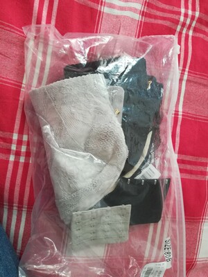 价格很划算,79两个,质量也很好,比我买80多一个的穿着还舒服。好评不仅会回购还会推荐给其他朋友。 价格很划算,79两个,质量也很好,比我买80多一个的穿着还舒服。好评不仅会回购还会推荐给其他朋友。