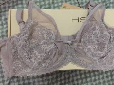 质量还可以，价格适中试穿了下，还比较舒服