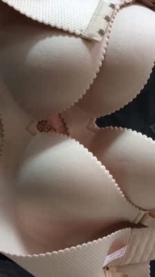 不得不说，宝贝真的是超赞，聚拢调整效果棒棒的，真的是物美价廉，超赞，大爱，以后内衣就你家了