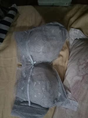 内衣收到了。试穿了一下，包裹挺好的，第二次购买了，以后要换的还是在你家购买