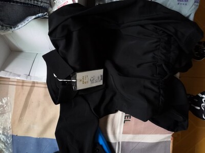 手感挺好，质量不错，大小合身