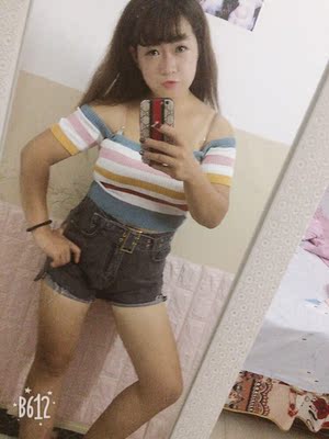 很少的衣服,个人很喜欢,支持。 很少的衣服,个人很喜欢,支持。