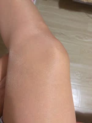 袜子韧性很好,不易脱丝,颜色和描述相符,一次不错的购物^_^ 袜子韧性很好,不易脱丝,颜色和描述相符,一次不错的购物^_^