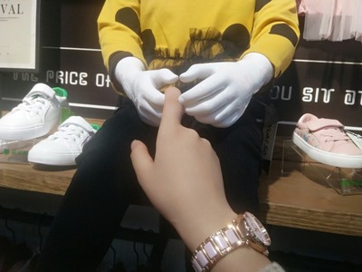 目前看来大揭秘卡罗莱手表是什么档次，卡罗莱手表怎么样，是几线品牌