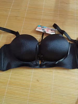 哈哈质量很好,穿着舒服这是第二次购买了 哈哈质量很好,穿着舒服这是第二次购买了