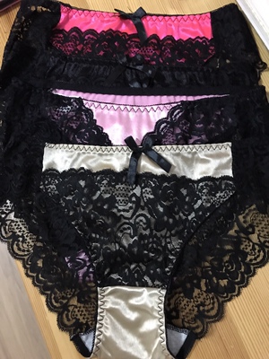 很喜欢 这次是回购 低腰的穿起来很舒服 最爱蕾丝 客服很热心 快递也给力 很喜欢 这次是回购 低腰的穿起来很舒服 最爱蕾丝 客服很热心 快递也给力