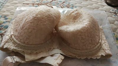 宝贝收到了，非常满意，质量没得说，面料穿的也舒服，和实体店里买的一样，以前在实体店里买的穿着就特别舒服，这回网上买也特别给力，活动价格还挺优惠的，一下没控制不住，买了五件，而且发货的速度非常的快，物流也特别快，都非常好，一次很好的购物。