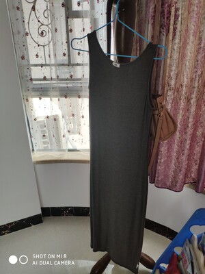 衣服质量很好，穿了很舒服，客服态度很好，物流也很快！！赞👍！