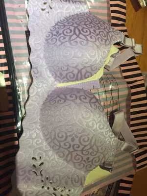 经常买 面料透气 不热 薄款的 穿着也舒服 颜色也好看