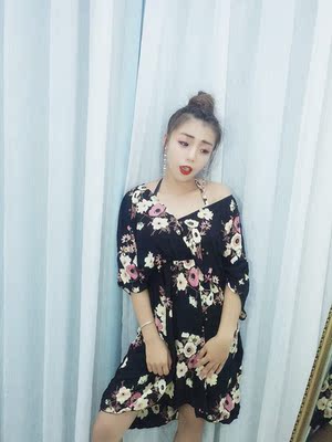 泳衣美美哒 质量挺好的 要去游泳 买了套泳衣 穿上舒适哈 满意