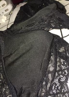 太差了！缩水一圈！落水后来穿 发现海绵垫放进去大了怎么也抻不平。