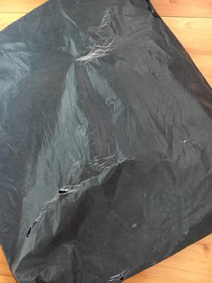 确实是因为内衣质量不错回购的，但是包装还能再差点儿吗？明明备注了电话无人接听放门口超市，结果店家也没有备注。