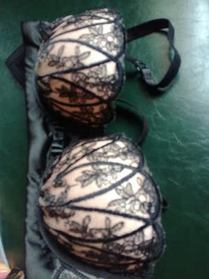 第二次购买了～性感舒服～我分享给同事～也帮她下单两件～认定的就是好的～会一直关顾本店