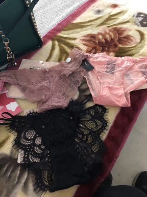 好喜欢,手感很好,颜色也没差异,是我喜欢的,蕾丝特别性感,做工挺好! 好喜欢,手感很好,颜色也没差异,是我喜欢的,蕾丝特别性感,做工挺好!