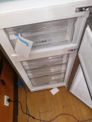 Haier/海尔 BCD-217WDVLU1 三门一级变频风冷无霜节能家用电冰箱