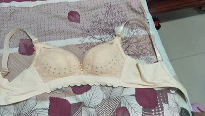 穿着舒服，就是聚拢效果不好，一点型也没有