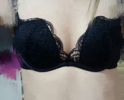 同时买了一件黑色 和这个色，很好 不空杯  值得购买 已经不是第一次买布谷家的内衣了 对小胸很友好呢 值得生气的是 前两天第二件半价活动 现在还有，害得我当时买了很多件 这样就不对了