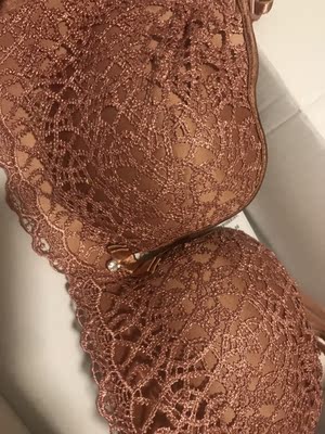 很喜欢，买了两套，没想到挺惊喜的。款式也好，聚拢也好，颜色也好，喜欢，还会来