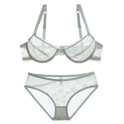 给女朋友买的，很性感的内衣，穿起来看得我浑身躁动啊！质量还不错，很好看，总之很满意。喜欢！